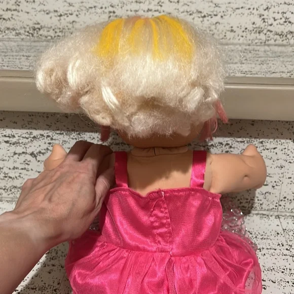 Cabbage Patch Kid 2005 - Picture 2 of 11